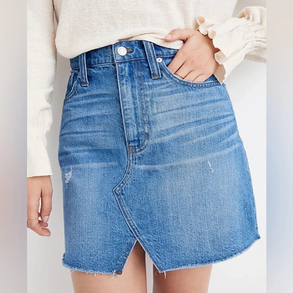 Madewell Rigid Denim A-Line Mini Skirt in Keene Wash: Cutout Edition
